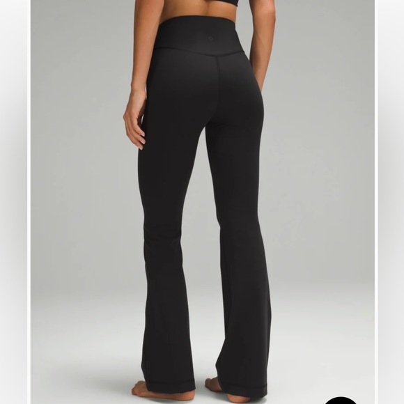 NWT Lululemon Wunder Under SmoothCover High-Rise Flare Pant - Picture 3 of 5